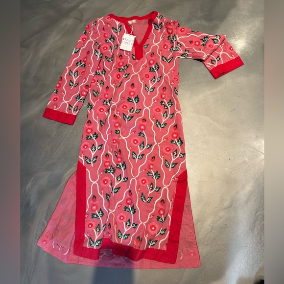 Roller Rabbit Dresses & Skirts - Roller Rabbit Floral Pink and Red Embroidered Dress